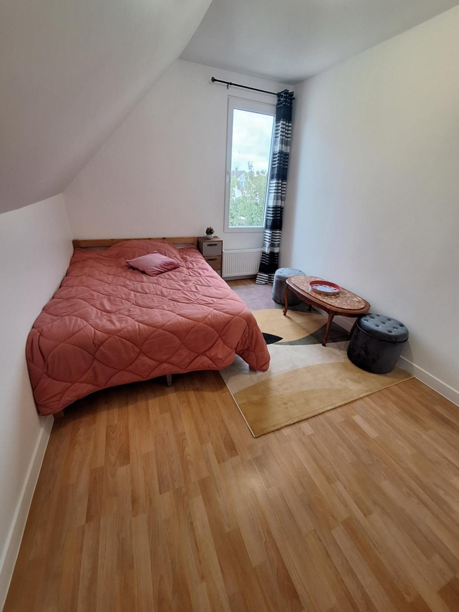 Chambres Et Table D'Hotes - Chez Paul Et Emilia Villers-Cotterêts Dış mekan fotoğraf